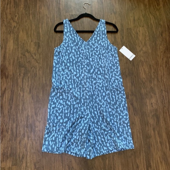 Kinesis tonal spotted boardwalk romper - Picture 10 of 13